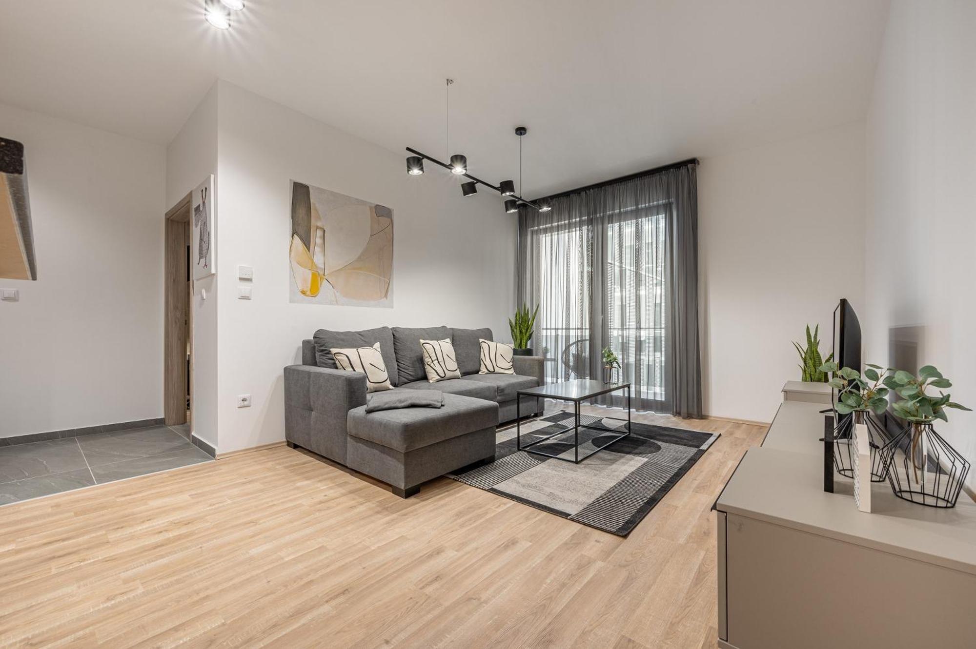 Condo With Balcony @ Downtown Budapest Exterior foto