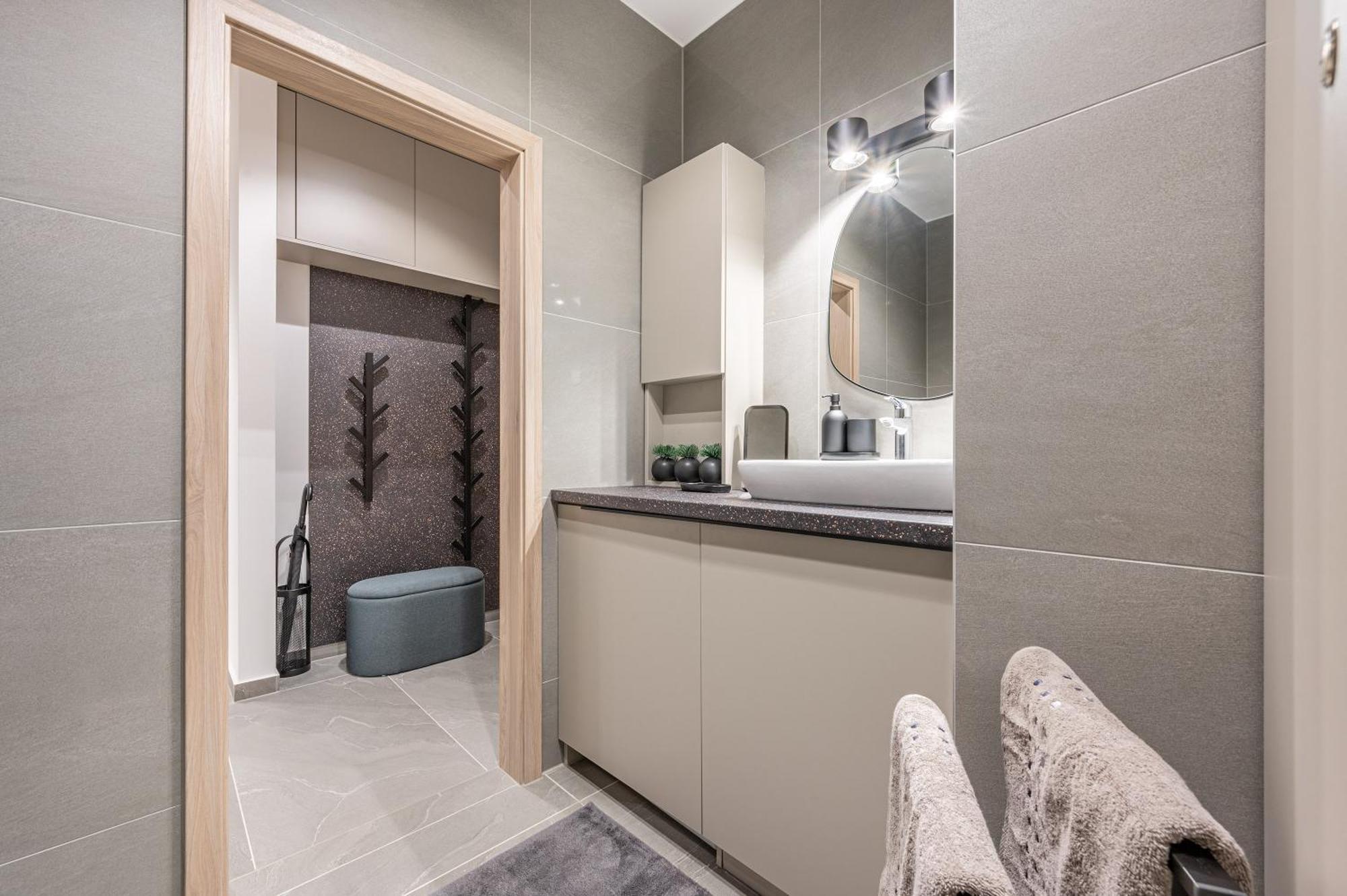 Condo With Balcony @ Downtown Budapest Exterior foto